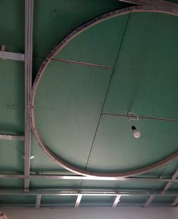 Установка потолка из гипсокартона с звукоизоляцией | Звукоизоляция на потолке из гипсокартона